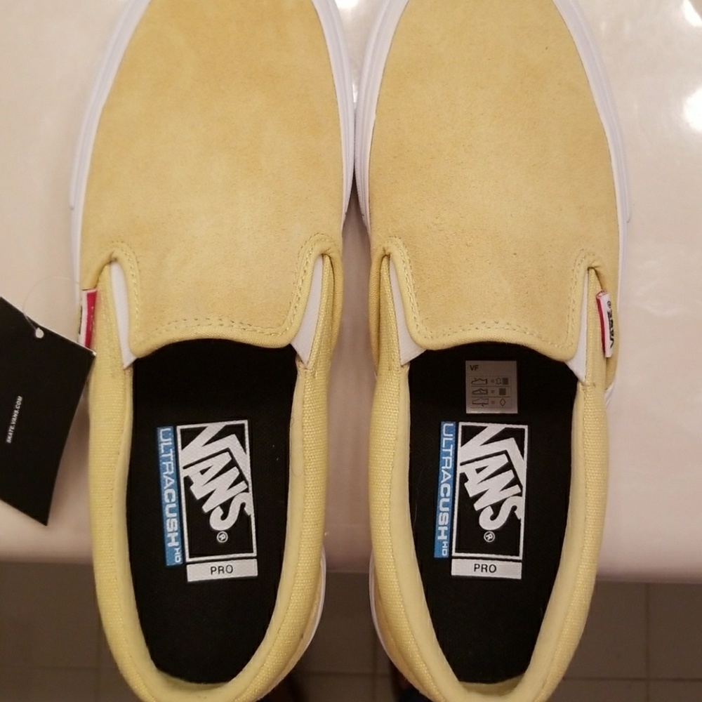 Vans slip on